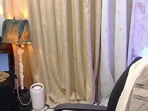 honeyLushess online show from 11-12-25, 08:59