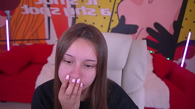 Snapshot of AnnaPearl chatting on 09-19-25, 01:23 AnnaPearl online show from 09-19-25, 01:23