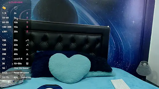 Snapshot of tiinaa_jouns chatting on 09-22-25, 12:29 tiinaa jouns online show from 09-22-25, 12:29