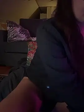 Snapshot of TheNaturalistX chatting on 11-05-25, 07:47 TheNaturalistX online show from 11-05-25, 07:47