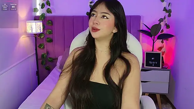 Snapshot of VioletBlacke_ chatting on 10-11-25, 02:26 VioletBlacke  online show from 10-11-25, 02:26