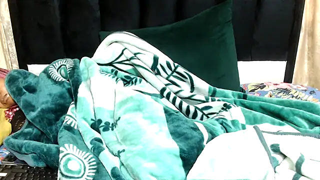 Hotsexyberry21 online show from 11-03-25, 08:15