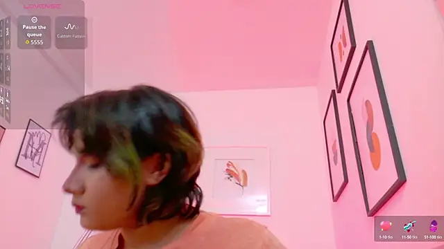 cosplaydate online show from 10-01-25, 03:01