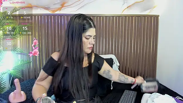 Roxie-NS online show from 04-11-26, 12:20