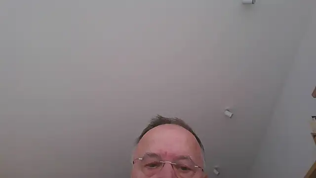 Snapshot of knodli chatting on 10-01-25, 01:06 knodli online show from 10-01-25, 01:06