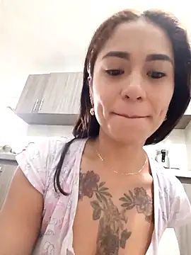 Liahdiaz  online show from 11-24-25, 11:43