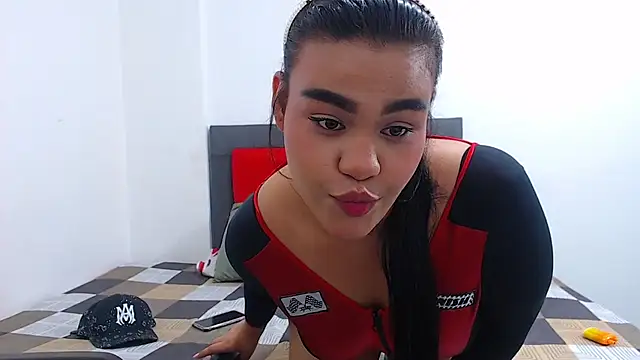 Snapshot of miawhithee chatting on 09-13-25, 06:13 miawhithee online show from 09-13-25, 06:13