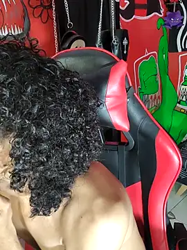 Snapshot of dante_hellsingx chatting on 10-20-25, 02:12 dante hellsingx online show from 10-20-25, 02:12