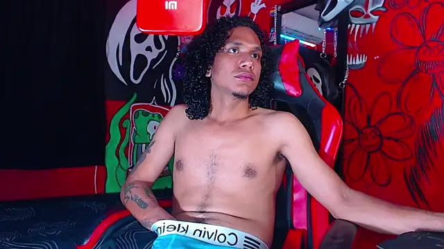 Snapshot of dante_hellsingx chatting on 10-31-25, 02:56 dante hellsingx online show from 10-31-25, 02:56