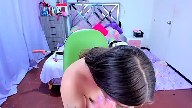 Luna Analya online show from 12-01-25, 09:09