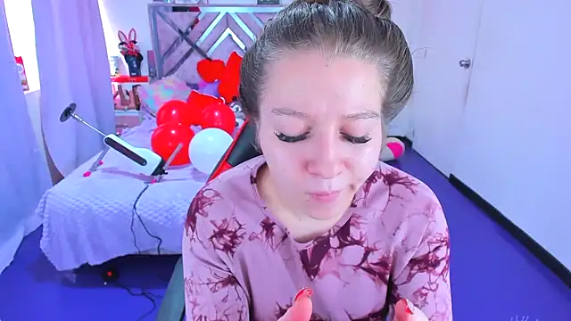 Luna Analya online show from 02-14-26, 05:43