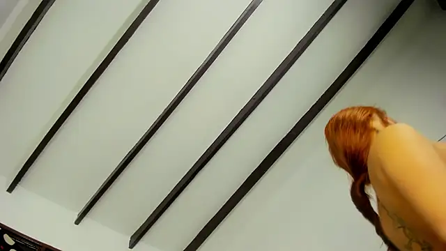 Rihanna hotx online show from 12-17-25, 03:45