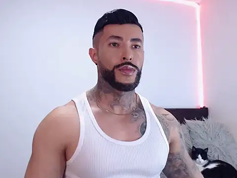 andrea de lucaa online show from 11-21-25, 03:49