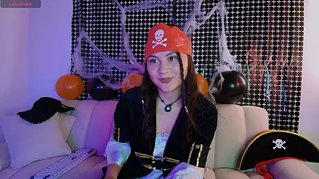 Snapshot of sofi_sweet_7 chatting on 10-31-25, 04:19 sofi sweet 7 online show from 10-31-25, 04:19