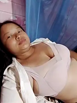 Snapshot of girl-babi chatting on 06-05-26, 06:52 girl-babi online show from 06-05-26, 06:52