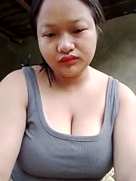 Snapshot of girl-babi chatting on 06-08-26, 02:45 girl-babi online show from 06-08-26, 02:45