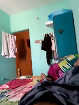 Snapshot of maddy3108 chatting on 09-17-25, 07:43 maddy3108 online show from 09-17-25, 07:43