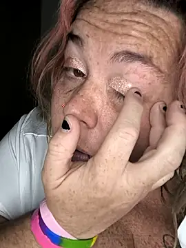 Courdles online show from 09-22-25, 06:15