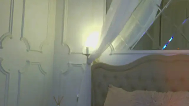 CaitlinSugar online show from 11-18-25, 04:39