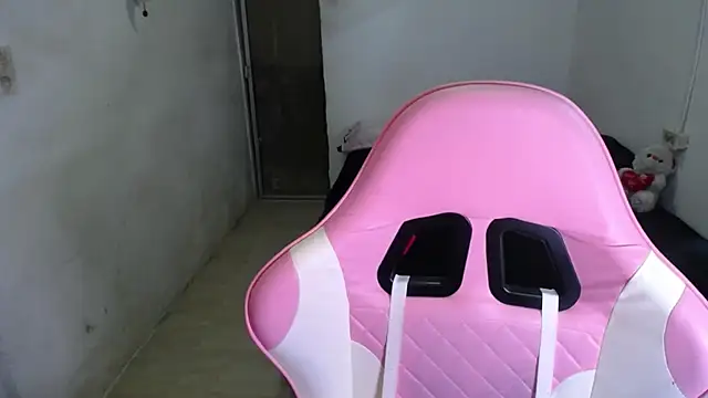 Amber09raiden online show from 10-23-25, 05:01