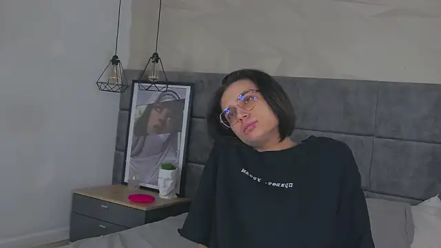 VioletAsh online show from 04-25-26, 04:26