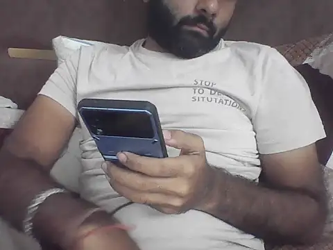 Snapshot of joshisdwe chatting on 09-12-25, 06:08 joshisdwe online show from 09-12-25, 06:08