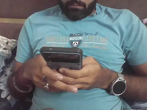 Snapshot of joshisdwe chatting on 09-29-25, 06:13 joshisdwe online show from 09-29-25, 06:13