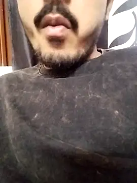 Snapshot of Hotyy_subhu chatting on 09-13-25, 03:28 Hotyy subhu online show from 09-13-25, 03:28