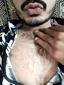 Snapshot of Hotyy_subhu chatting on 09-13-25, 03:45 Hotyy subhu online show from 09-13-25, 03:45