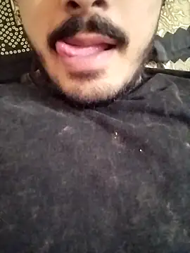 Snapshot of Hotyy_subhu chatting on 09-27-25, 01:16 Hotyy subhu online show from 09-27-25, 01:16