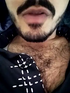 Snapshot of Hotyy_subhu chatting on 10-08-25, 03:53 Hotyy subhu online show from 10-08-25, 03:53