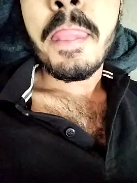 Snapshot of Hotyy_subhu chatting on 10-10-25, 06:40 Hotyy subhu online show from 10-10-25, 06:40