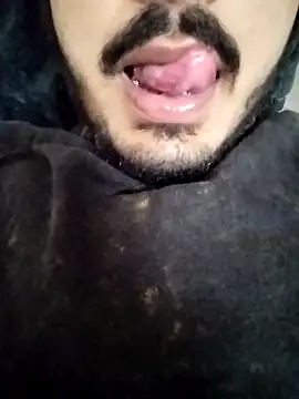 Snapshot of Hotyy_subhu chatting on 10-22-25, 06:24 Hotyy subhu online show from 10-22-25, 06:24