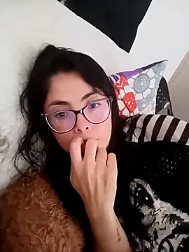 akiraa35 online show from 10-17-25, 10:23