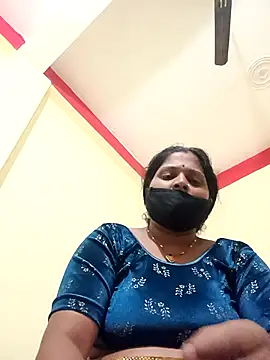 Divya Lovely online show from 10-28-25, 11:14