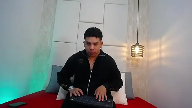 Dominic Taylor  online show from 09-09-25, 11:32