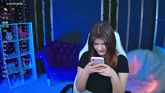 Lunamytrend online show from 11-23-25, 06:13