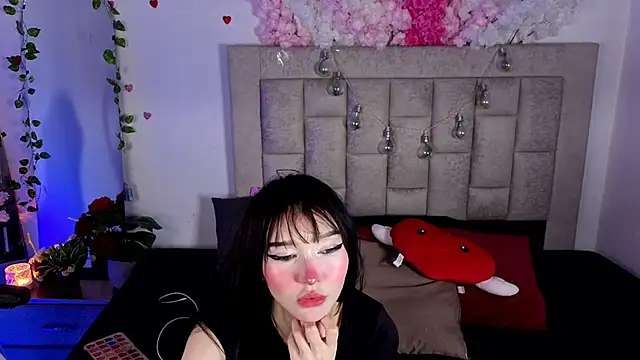 Isla rosee18 online show from 04-25-26, 01:30