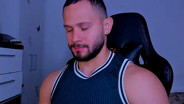 andrewcorey1 online show from 09-24-25, 04:27