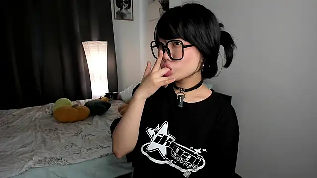 Snapshot of _molly_molly_molly_ chatting on 10-04-25, 11:30 molly molly molly online show from 10-04-25, 11:30