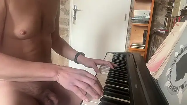 Snapshot of tamtamat46 chatting on 01-12-26, 01:38 tamtamat46 online show from 01-12-26, 01:38