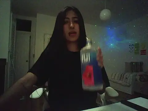 Snapshot of OwnedBySky chatting on 09-09-25, 03:39 OwnedBySky online show from 09-09-25, 03:39