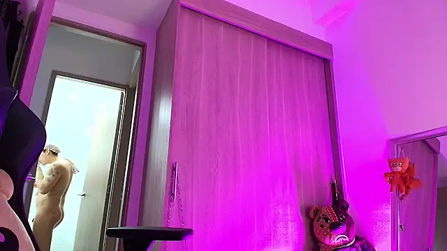 brunothompson3 online show from 09-14-25, 11:04