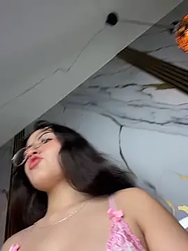 Snapshot of Gaby-Herrera chatting on 09-24-25, 08:23 Gaby-Herrera online show from 09-24-25, 08:23