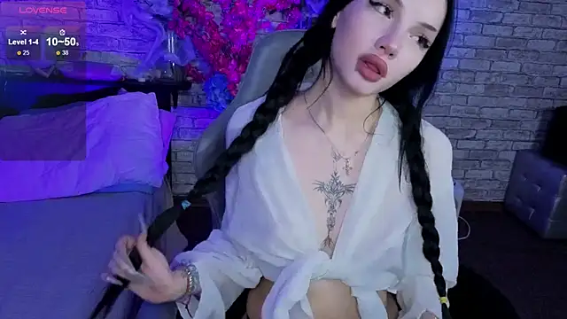 AkiraAsai online show from 10-31-25, 08:32