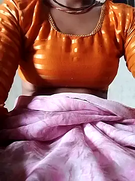 Snapshot of Hut_rotu_cute chatting on 09-11-25, 08:47 Hut rotu cute online show from 09-11-25, 08:47