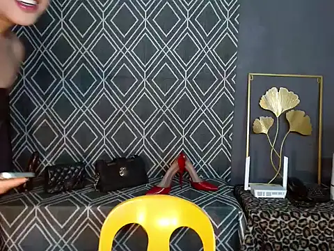 hugesignificant 69 online show from 03-11-26, 04:07