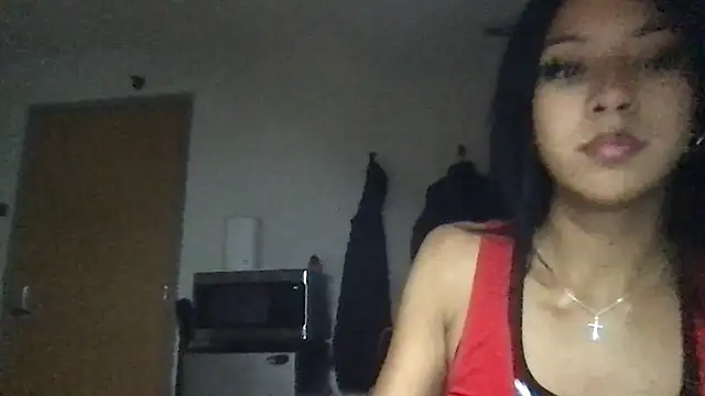 petitelatinateen online show from 10-05-25, 01:04