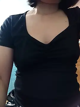 Thaohoa love online show from 10-20-25, 06:08