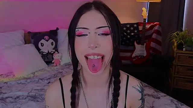 venomeowww   online show from 02-23-26, 03:48